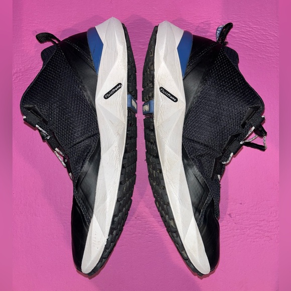 Columbia Black and Blue trail running Shoes women size 7.5 - Picture 3 of 9